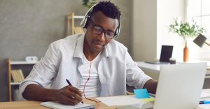 Cursos grátis para aprender novas profissões
